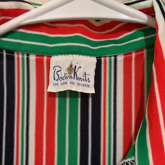 Small Striped 70s Short Sleeved Blouse - Picture 3 of 5